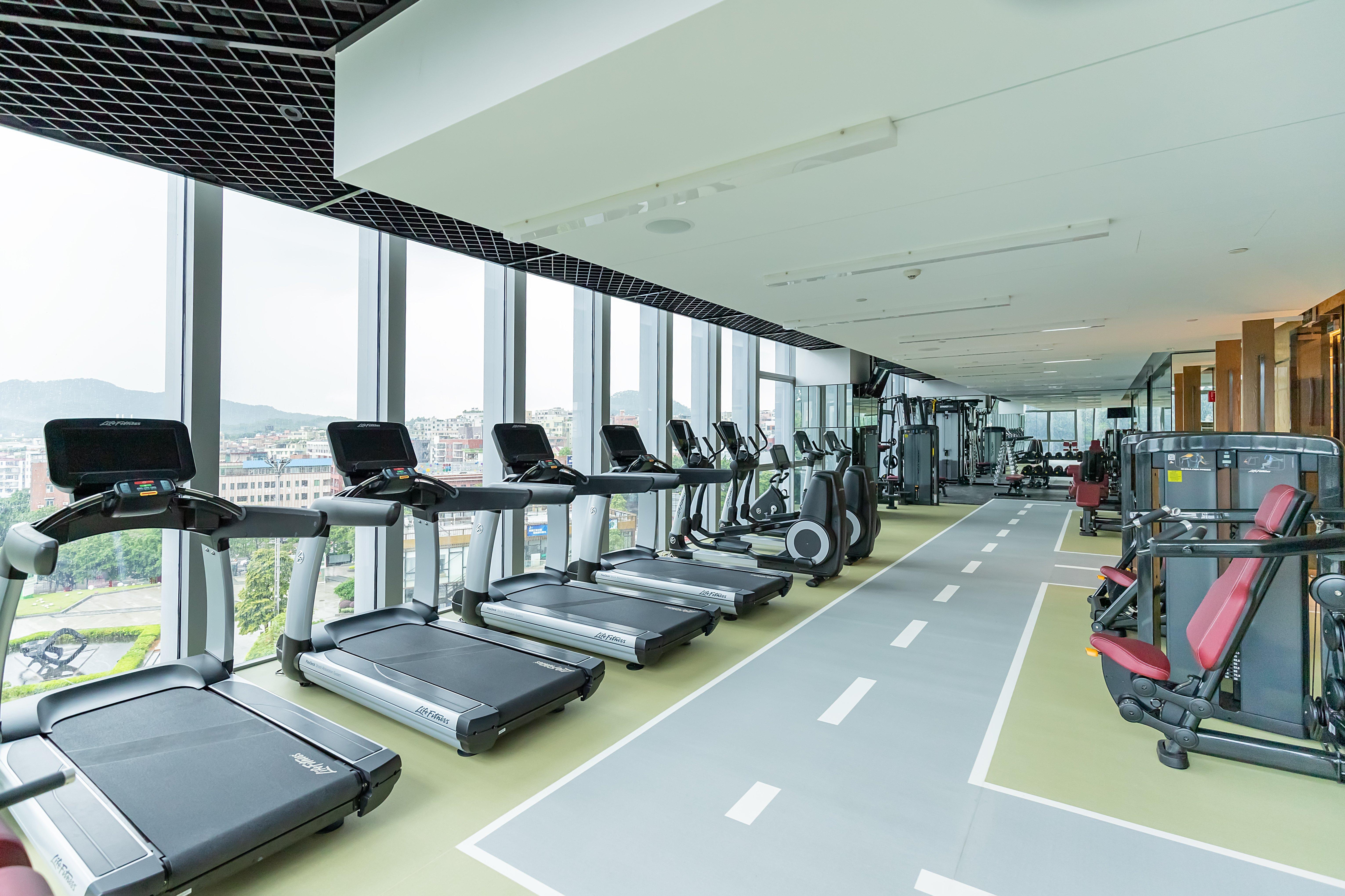 Holiday Inn Guangzhou South Lake Hotel - Ideal For Business & Leisure Bagian luar foto