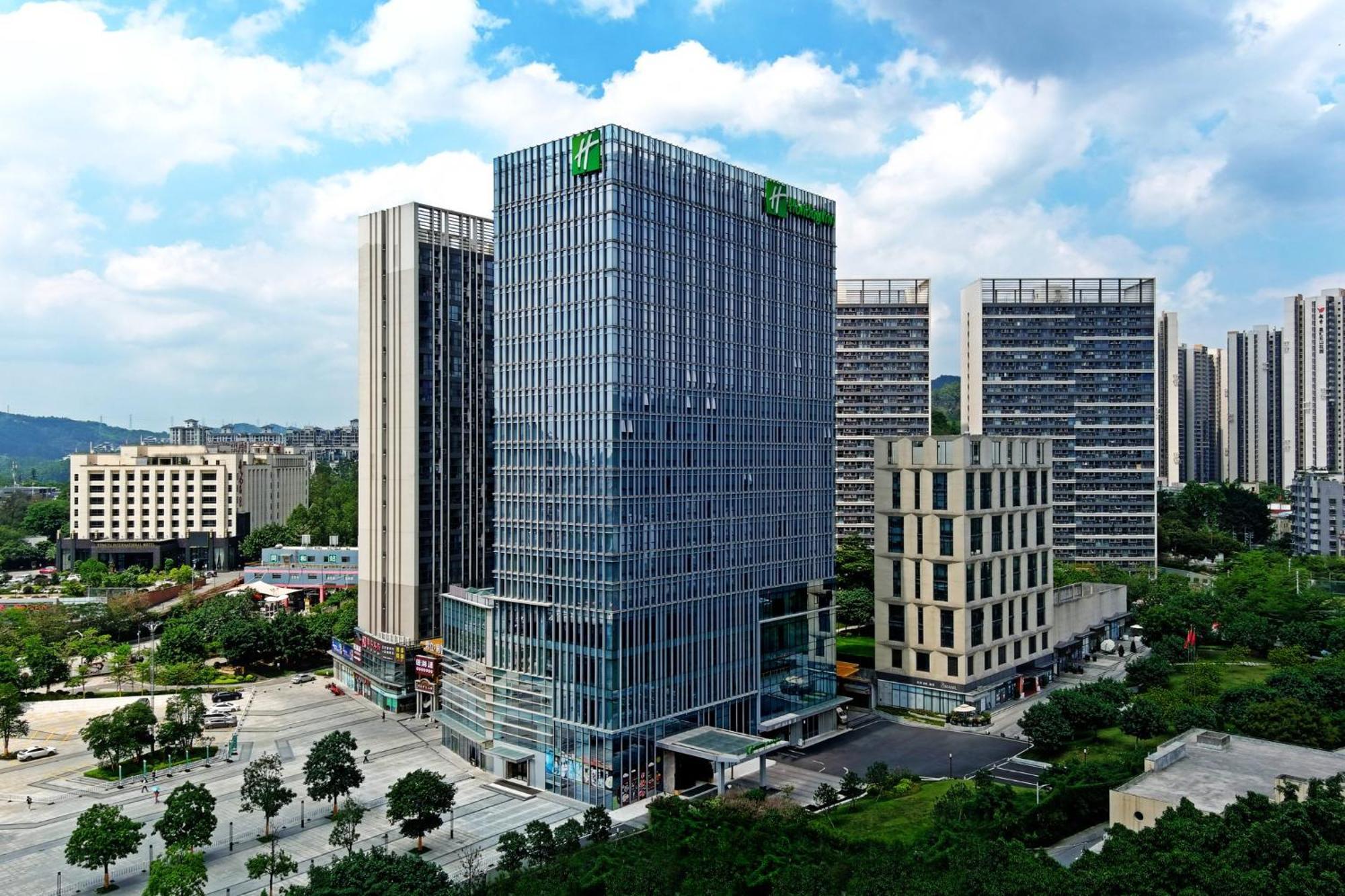 Holiday Inn Guangzhou South Lake Hotel - Ideal For Business & Leisure Bagian luar foto